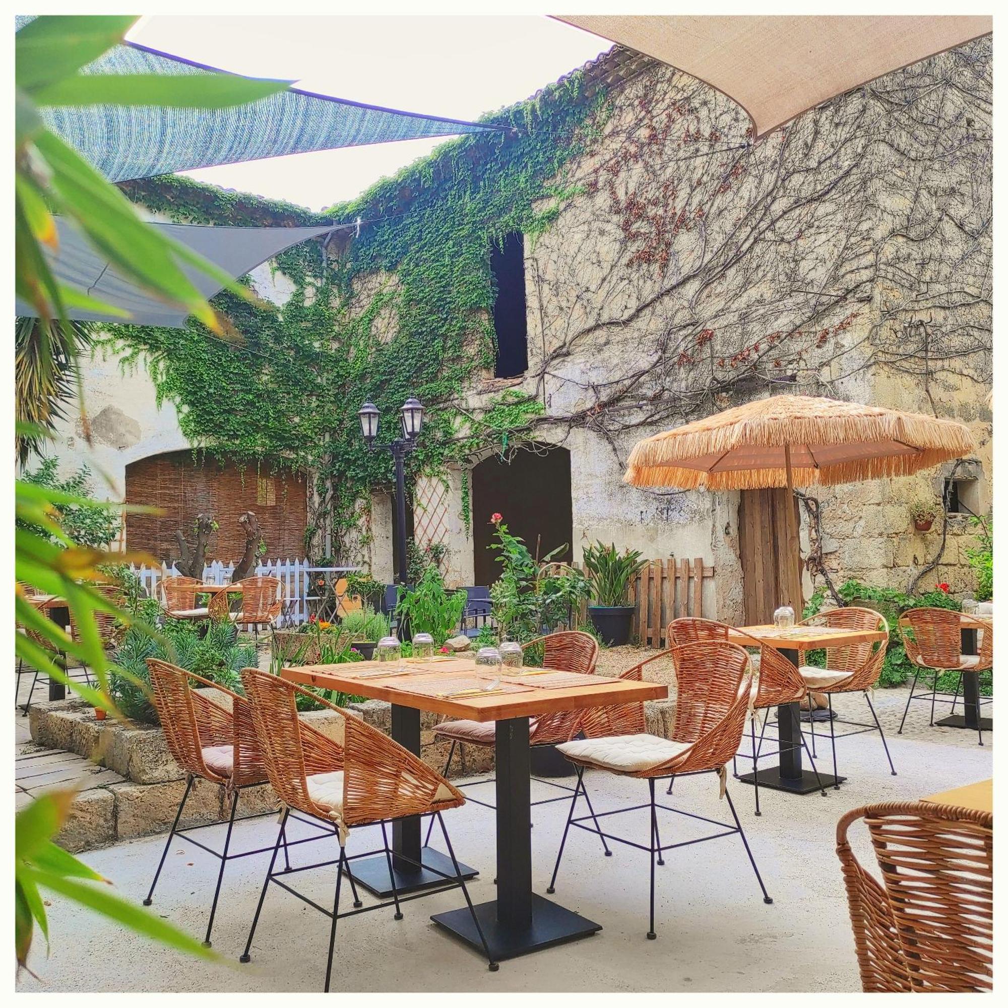 La Vigneronne Des Costieres Bed & Breakfast Vauvert Eksteriør bilde